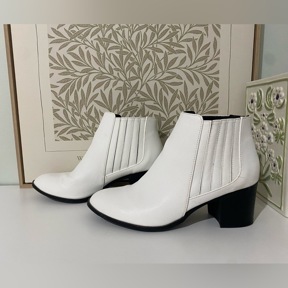 Women’s White Leather Ankle Boots